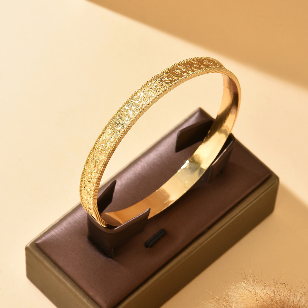 Men Accessories Elegant - 골든 브라이드 핸드 액세서리, 조각 패턴이
